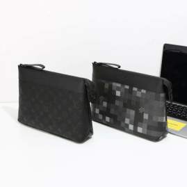 Picture of Louis Vuitton Wallets _SKUfw240792293fw